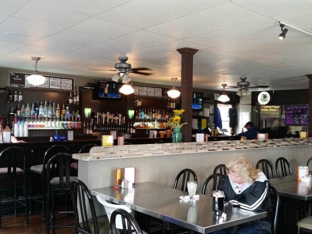 Eastland Inn Restaurant and Tavern | night club | 33 Eastland Rd, Berea, OH 44017, USA | 4406250040 OR +1 440-625-0040