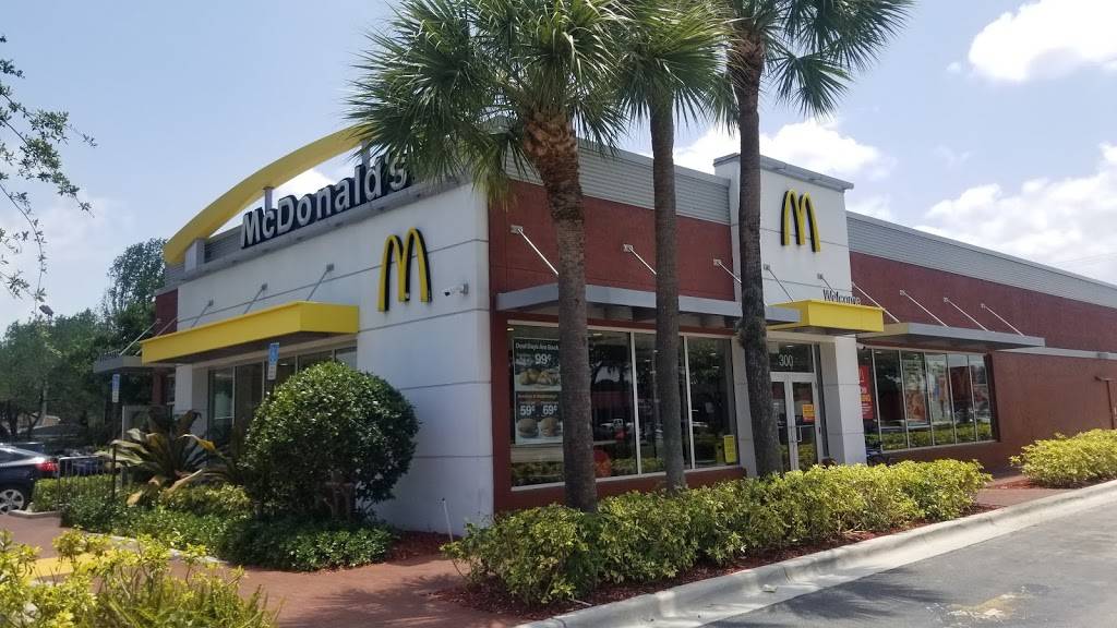 McDonalds | cafe | 300 E Sunrise Blvd, Fort Lauderdale, FL 33304, USA | 9547635543 OR +1 954-763-5543