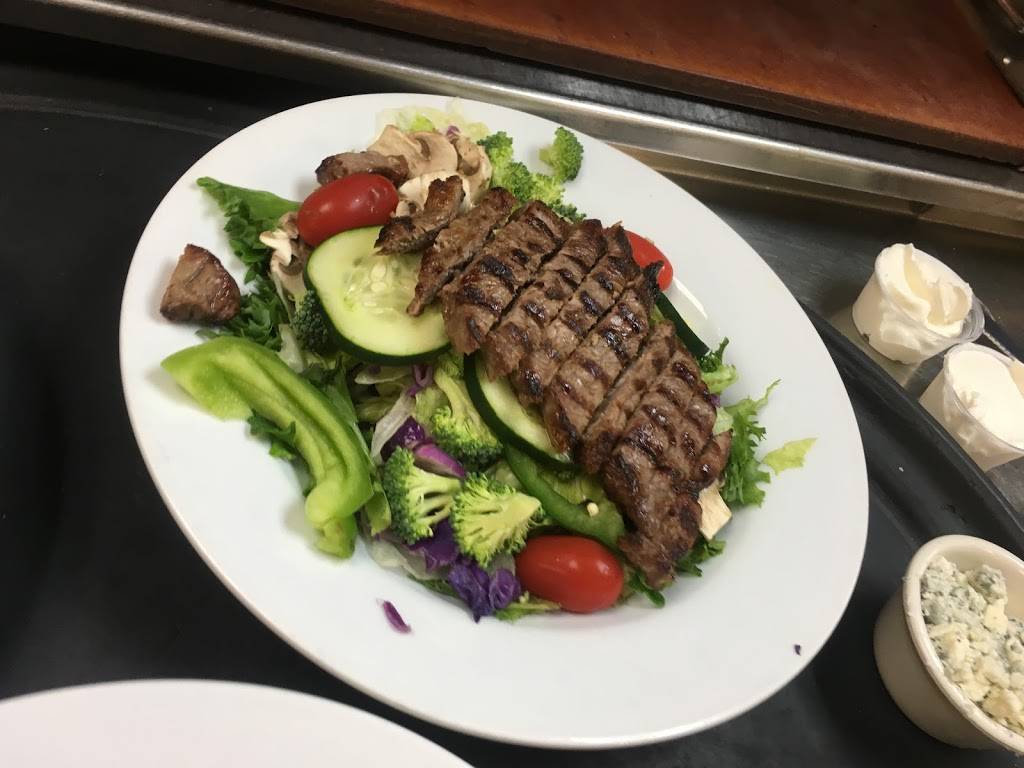 Kavanaughs | Esquire Club | restaurant | 1025 N Sherman Ave, Madison, WI 53704, USA | 6082490193 OR +1 608-249-0193