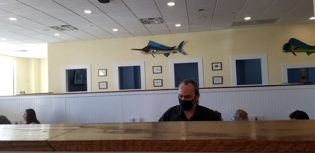 Rhetts Bar & Grill | restaurant | 134 Wood Ridge Terrace Suite 100, Zion Crossroads, VA 22942, USA | 5408326280 OR +1 540-832-6280