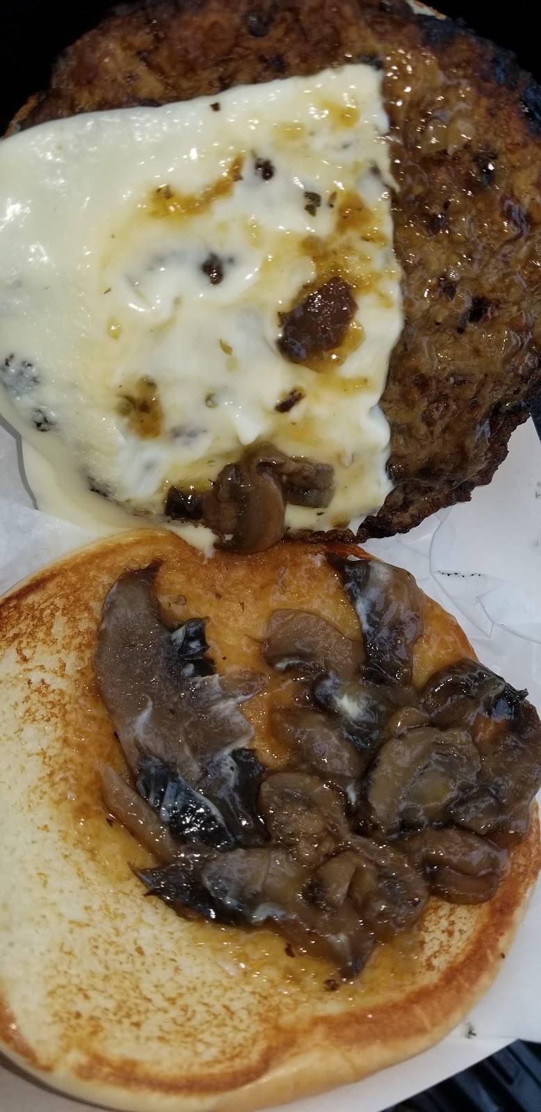 Hardees | restaurant | 1533 E 162nd St, South Holland, IL 60473, USA | 7083317399 OR +1 708-331-7399