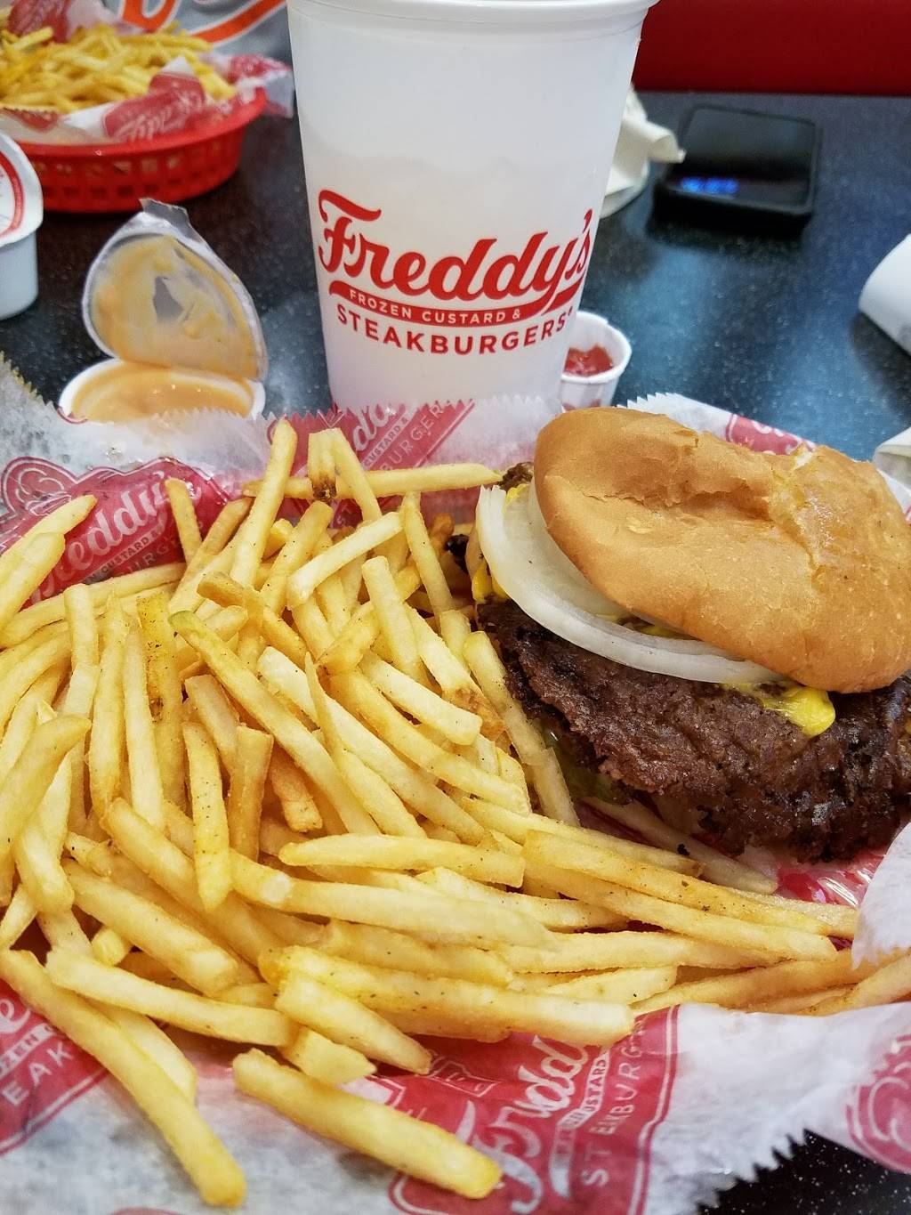 Freddys Frozen Custard & Steakburgers | restaurant | 4637 East Sam Houston Pkwy S, Pasadena, TX 77505, USA | 2819980001 OR +1 281-998-0001