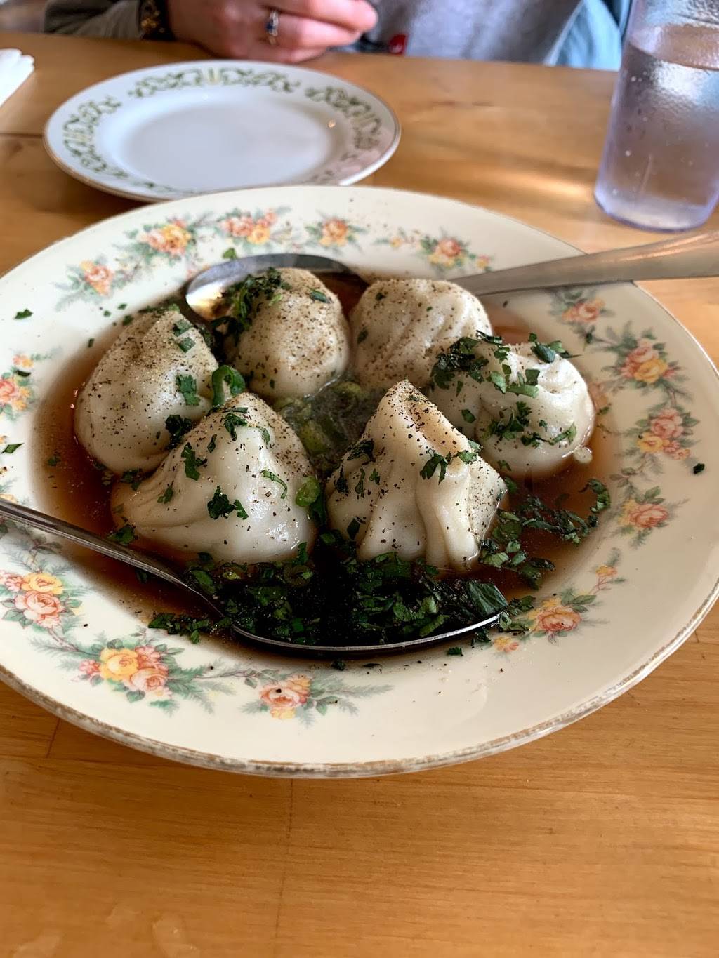 Kargi Gogo | restaurant | 3039 NE Alberta St, Portland, OR 97211, USA | 5037649552 OR +1 503-764-9552