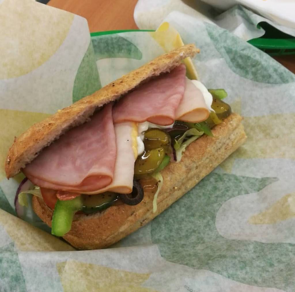Subway | restaurant | 6244 Wilmington Pike, Centerville, OH 45459, USA | 9378484684 OR +1 937-848-4684