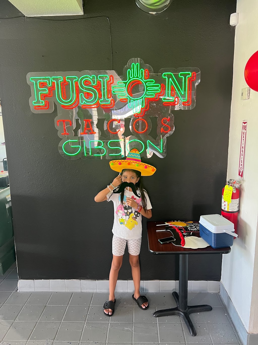 Fusion Tacos Gibson | restaurant | 5901 Gibson Blvd SE, Albuquerque, NM 87108, USA | 5056394619 OR +1 505-639-4619