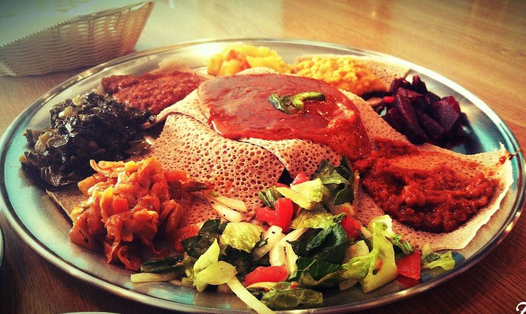 Blue Nile Ethiopian Kitchen | restaurant | 1788 Madison Ave, Memphis, TN 38104, USA | 9014747214 OR +1 901-474-7214