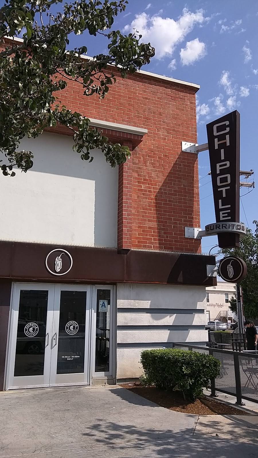 Chipotle Mexican Grill | restaurant | 734 University Ave ste c, San Diego, CA 92103, USA | 6192093688 OR +1 619-209-3688