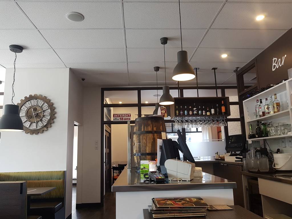 Déli-Délice | restaurant | 350 Rue Saint-Jean, Drummondville, QC J2B 5L4, Canada | 8194742606 OR +1 819-474-2606