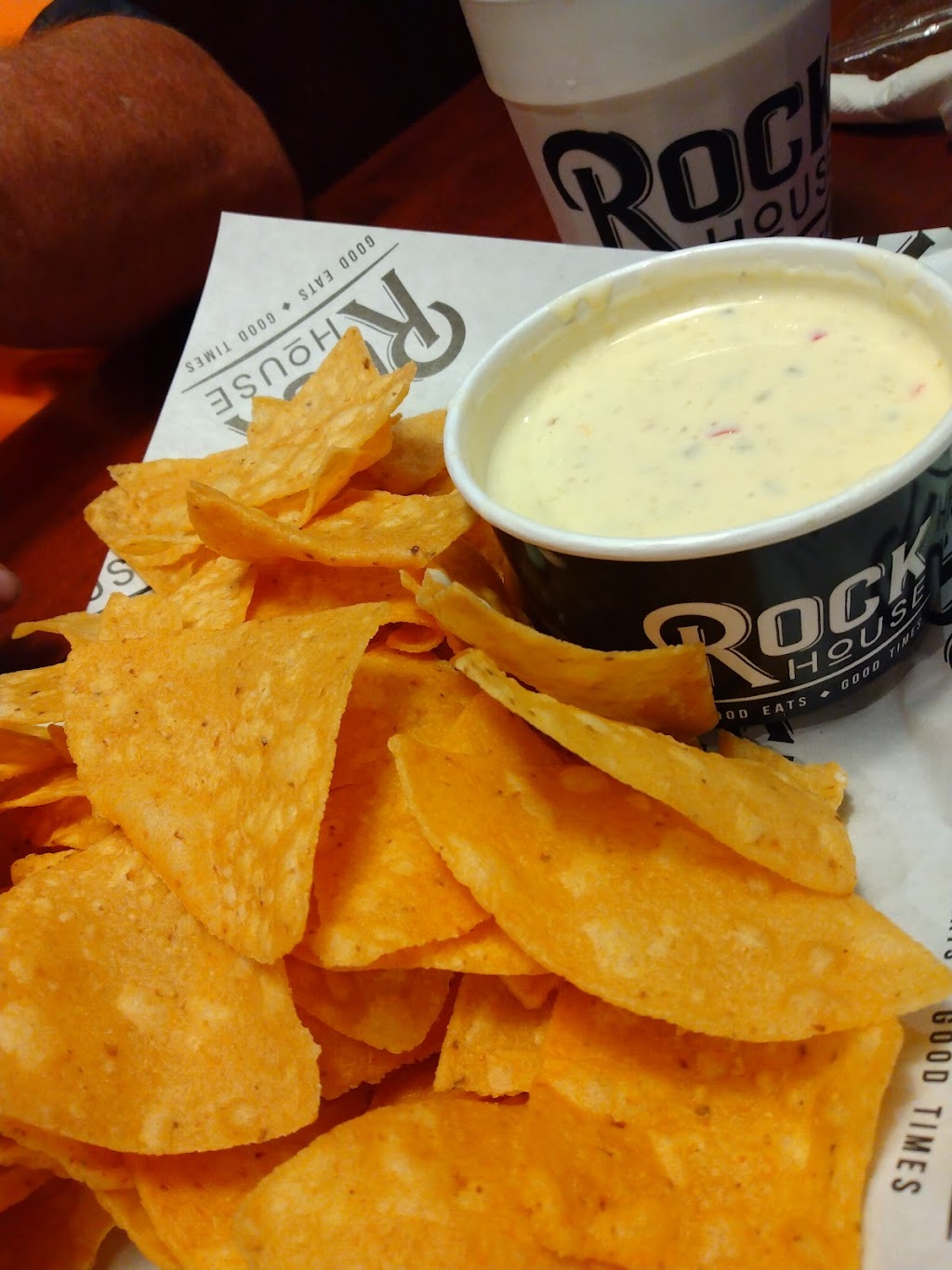 Rock House | restaurant | 1301 E Beebe Capps Expy, Searcy, AR 72143, USA | 5012683627 OR +1 501-268-3627