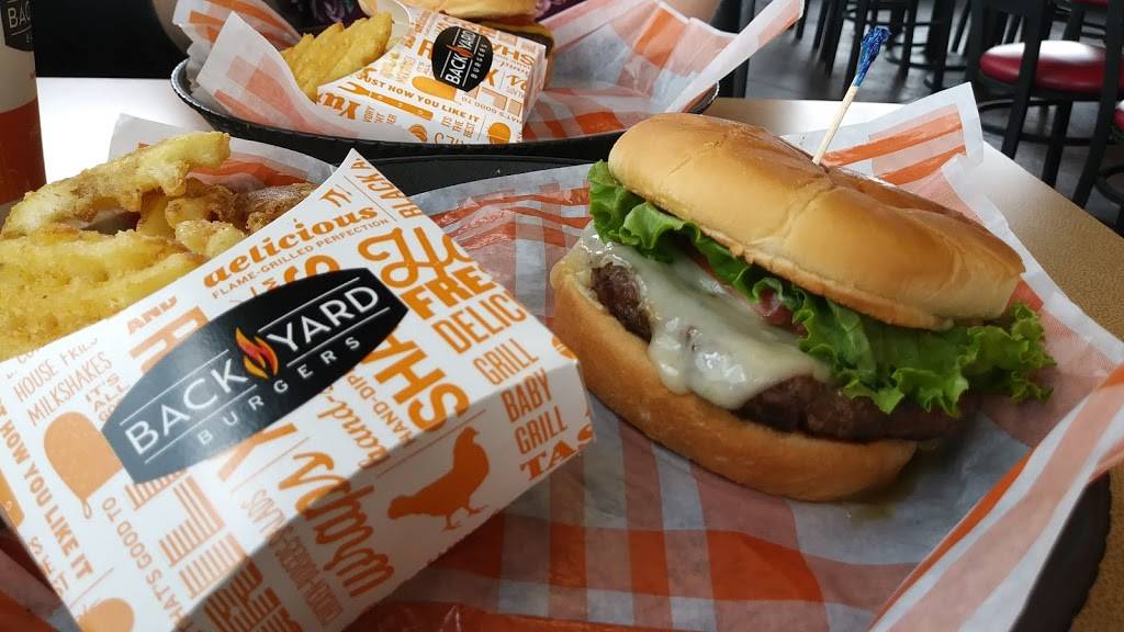Back Yard Burgers | restaurant | 185 House-Carlson Dr, Batesville, MS 38606, USA | 6625610600 OR +1 662-561-0600