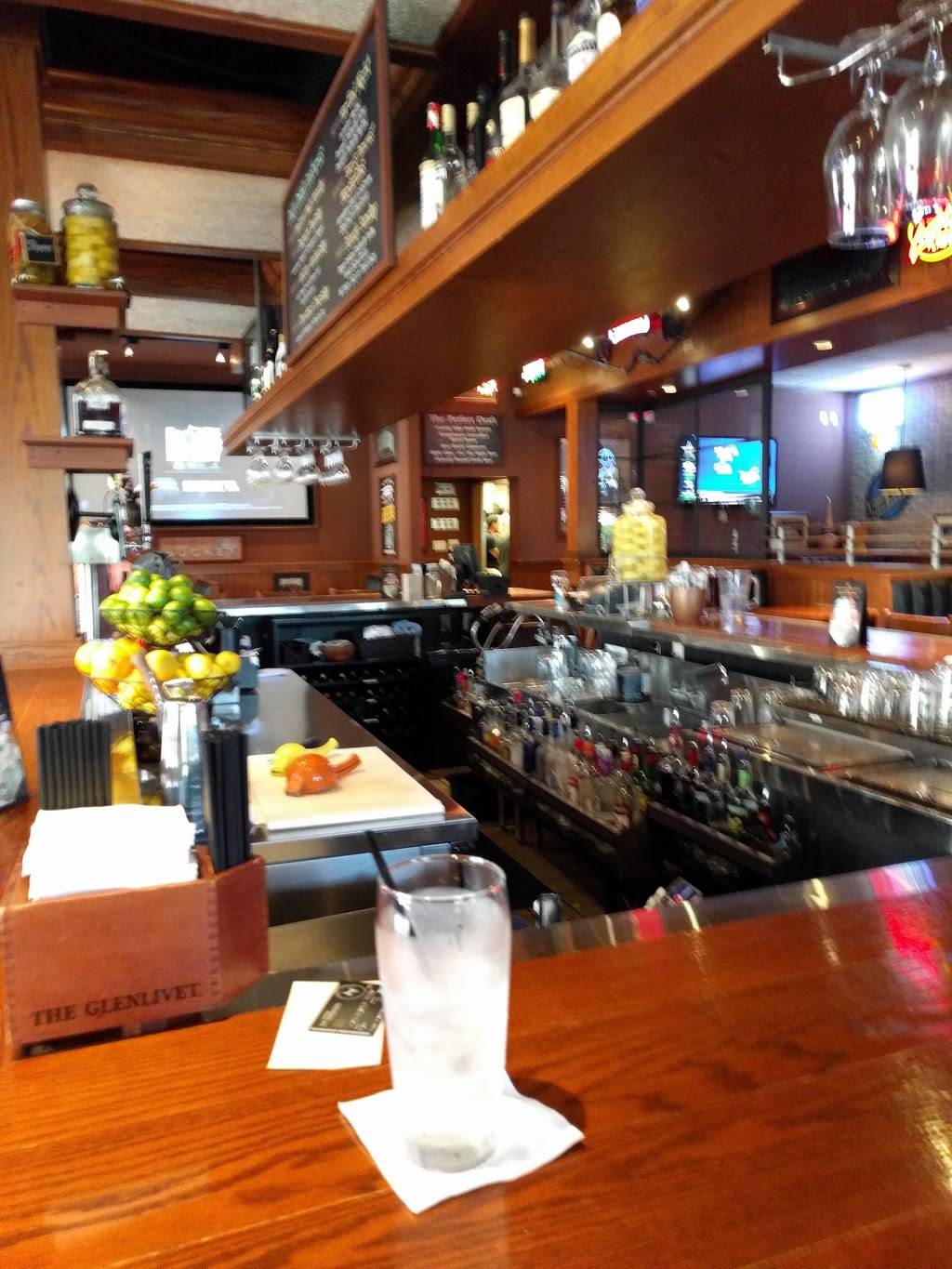 Rusty Bucket Restaurant and Tavern | restaurant | 1635 W Lane Ave, Upper Arlington, OH 43221, USA | 6144852303 OR +1 614-485-2303