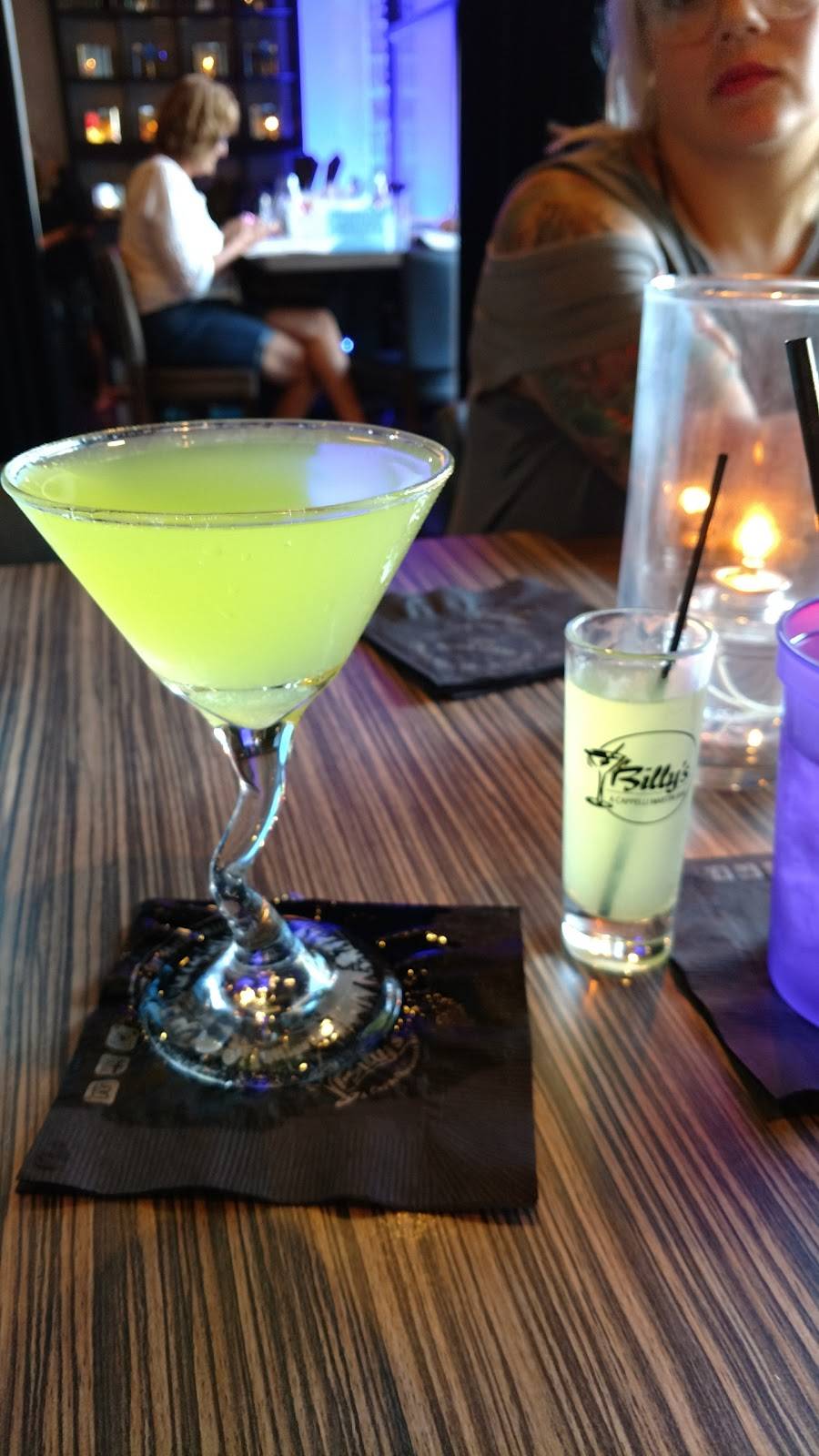 Billys - A Cappelli Martini Bar | night club | 7338 Industrial Park Blvd, Mentor, OH 44060, USA | 4405858815 OR +1 440-585-8815