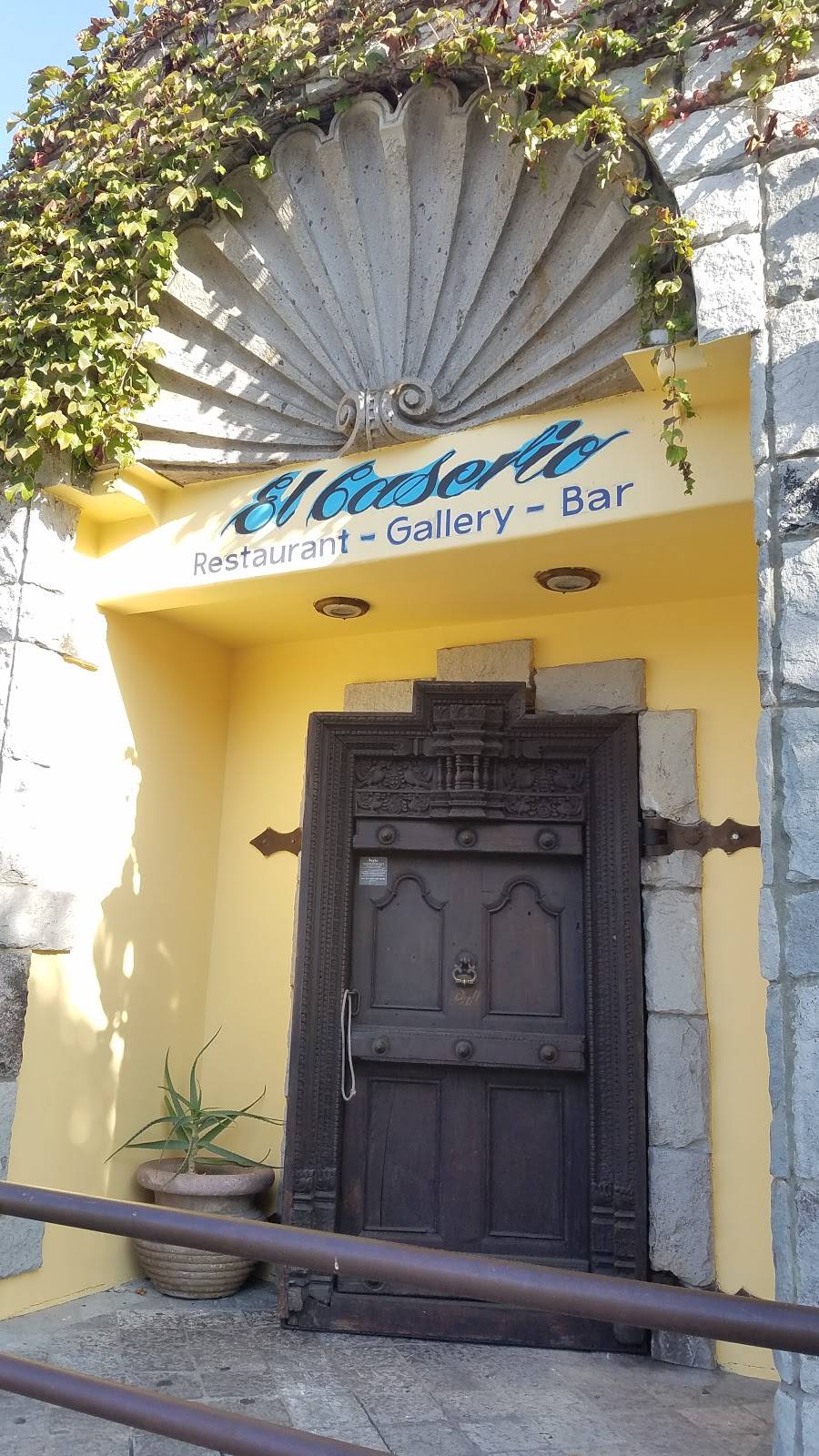 El Caserio Restaurant | restaurant | 401 Silver Lake Blvd, Los Angeles, CA 90026, USA | 2132738945 OR +1 213-273-8945