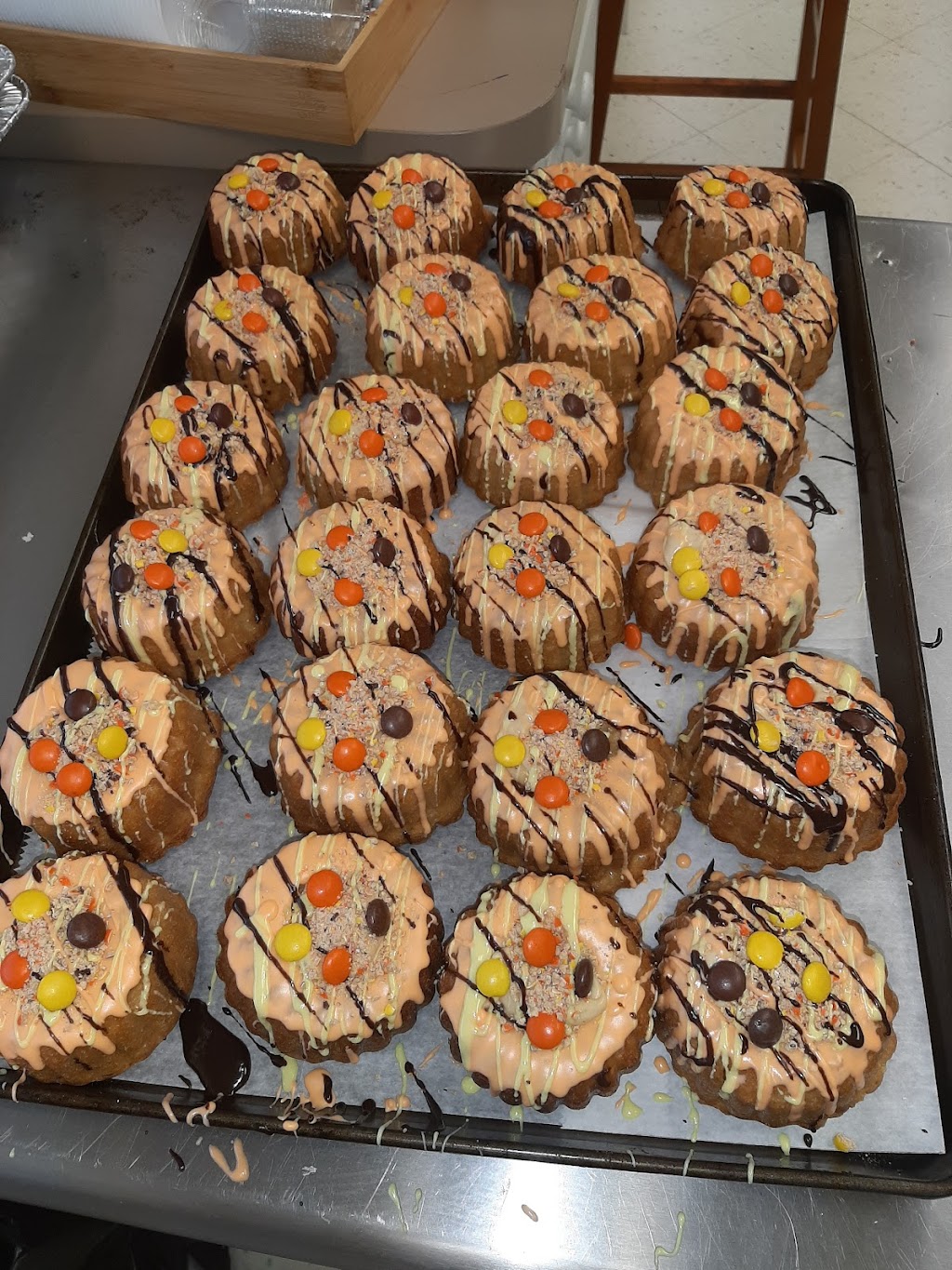 JZs Cruz Thru | restaurant | 735 N Centre St, Cumberland, MD 21502, USA | 2403627054 OR +1 240-362-7054