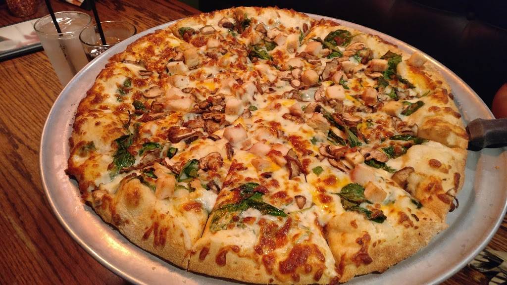 Glass Nickel Pizza Co. - Madison East | restaurant | 2916 Atwood Ave, Madison, WI 53704, USA | 6082450880 OR +1 608-245-0880