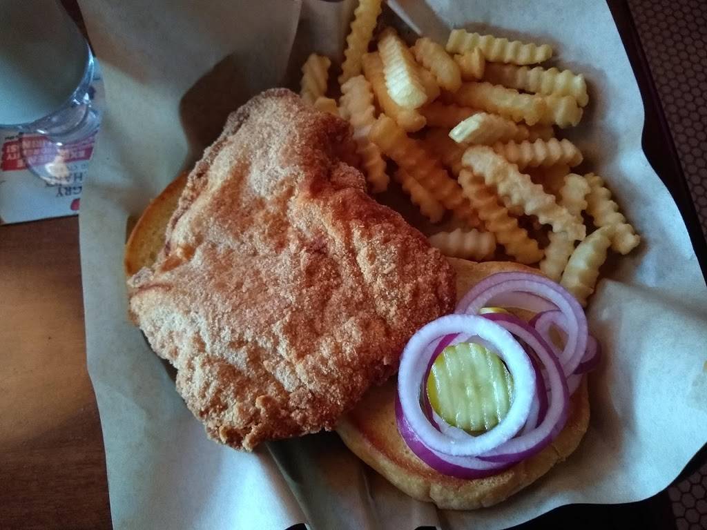 Francies | restaurant | 2100 Wakonda View Dr, Des Moines, IA 50321, USA | 5152855207 OR +1 515-285-5207