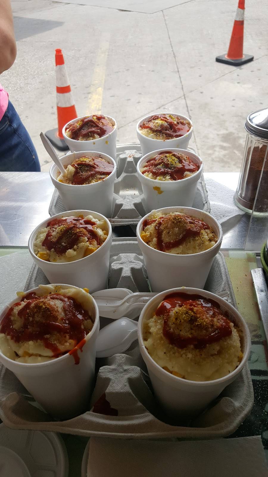 elotes fanny | restaurant | 10025 Harry Hines Blvd, Dallas, TX 75220, USA | 2149945416 OR +1 214-994-5416