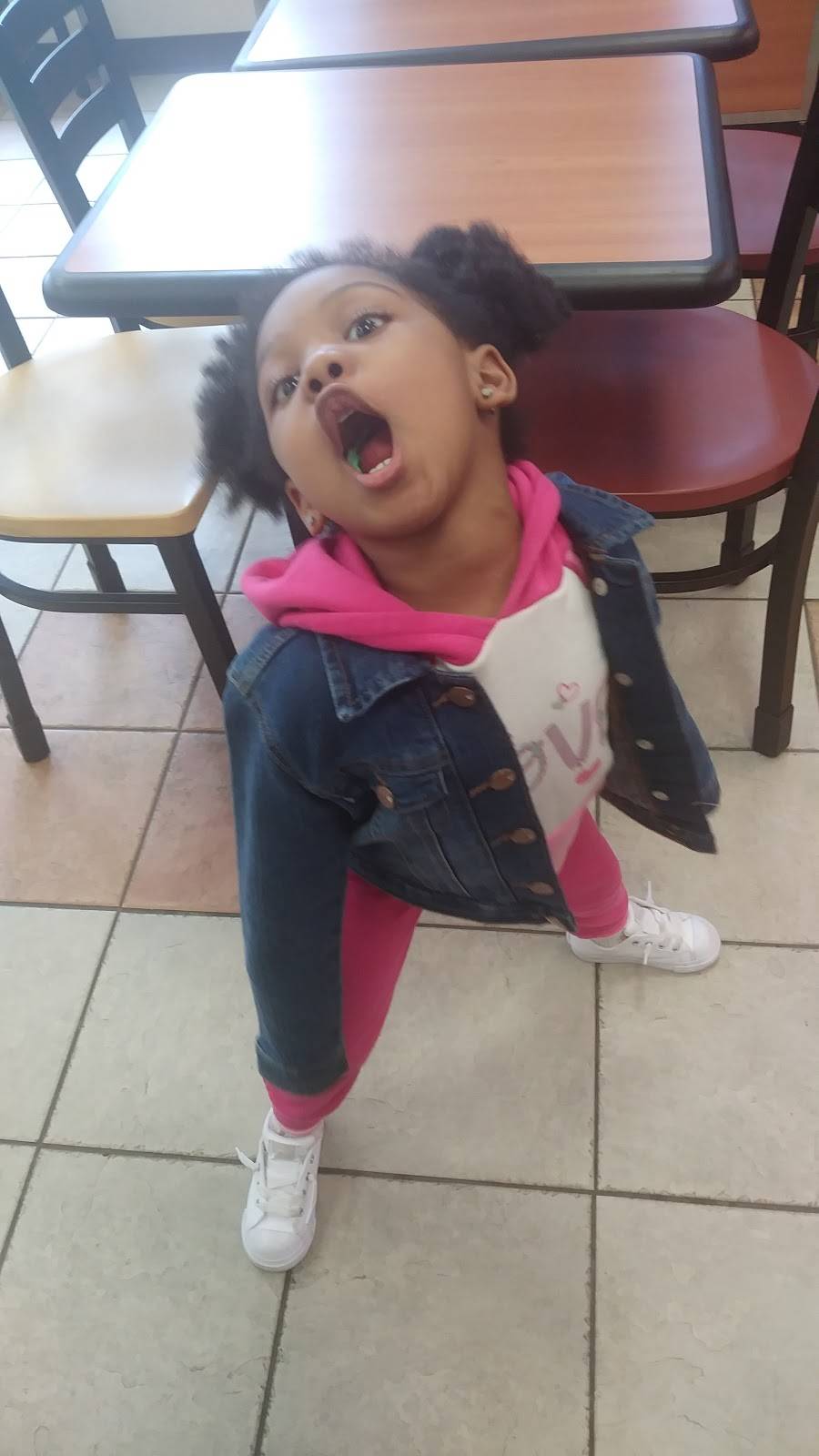 Subway | restaurant | 4161 W 150th St, Cleveland, OH 44135, USA | 2162511987 OR +1 216-251-1987