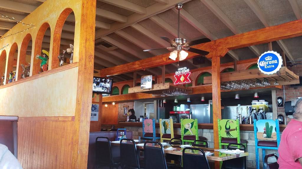 El Tapatio Cafe & Cantina | restaurant | 2401 S Austin Ave, Denison, TX 75020, USA | 9034169097 OR +1 903-416-9097