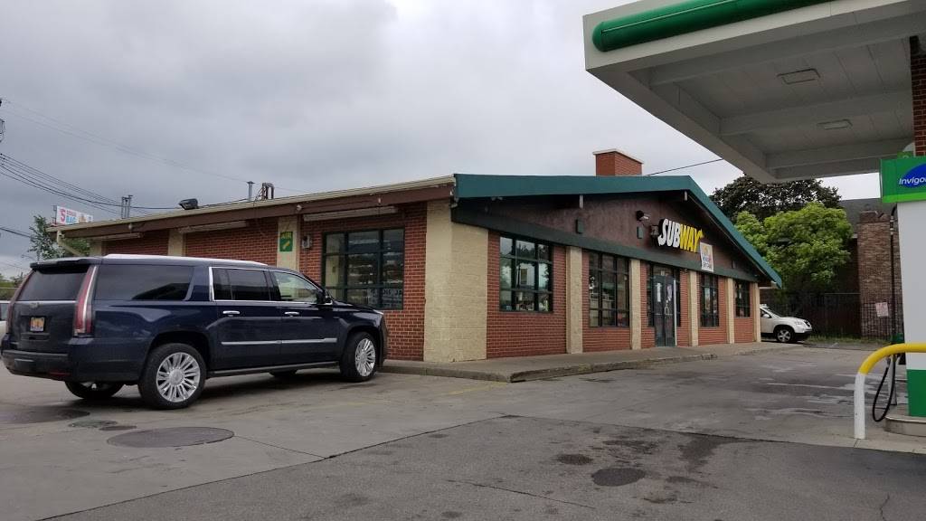Subway | restaurant | 5996 Woodward Ave, Detroit, MI 48202, USA | 3138701260 OR +1 313-870-1260