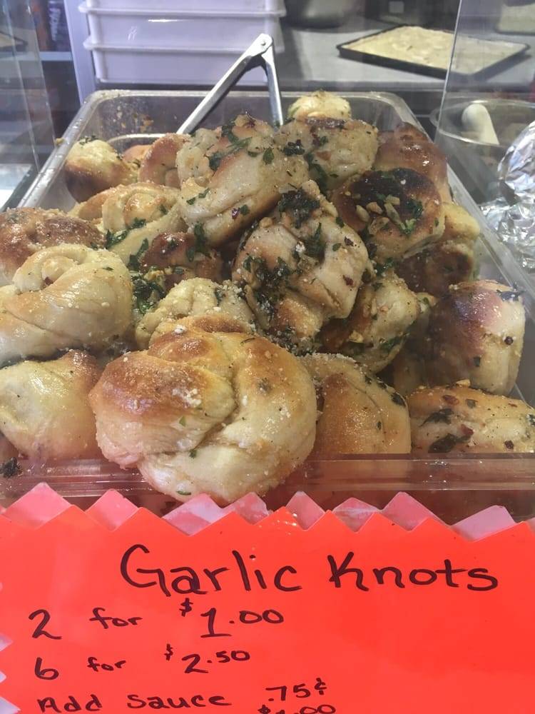 Via Caramico Pizzeria | restaurant | 3300 Northern Blvd, Queens, NY 11101, USA | 7184729444 OR +1 718-472-9444