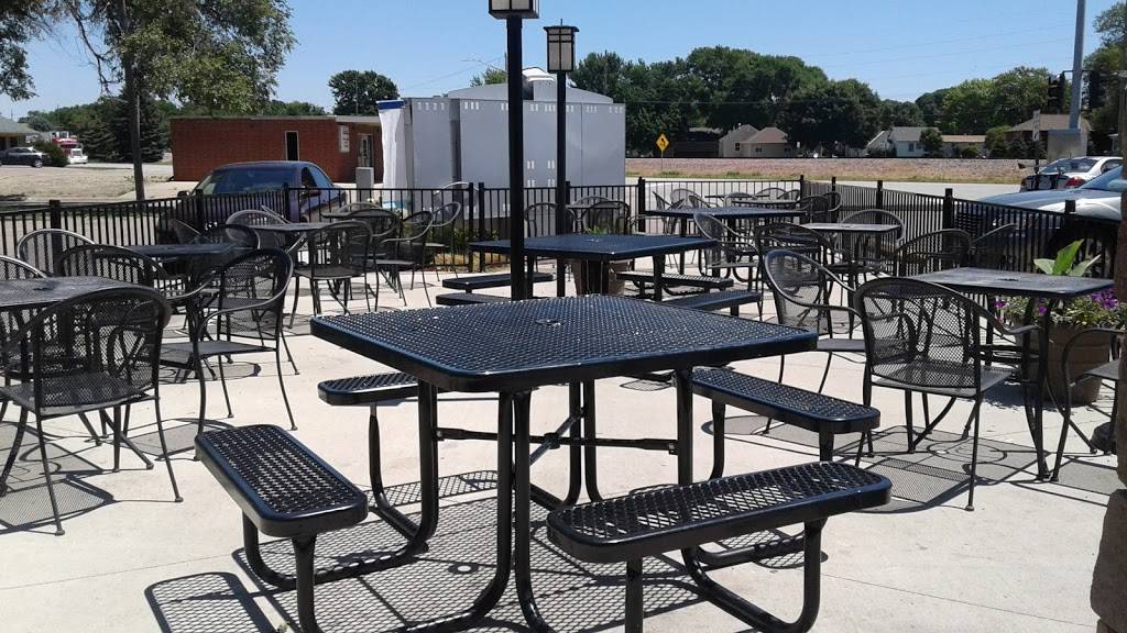 Dairy Queen Grill & Chill | restaurant | 607 6th St SW, Le Mars, IA 51031, USA | 7125465021 OR +1 712-546-5021