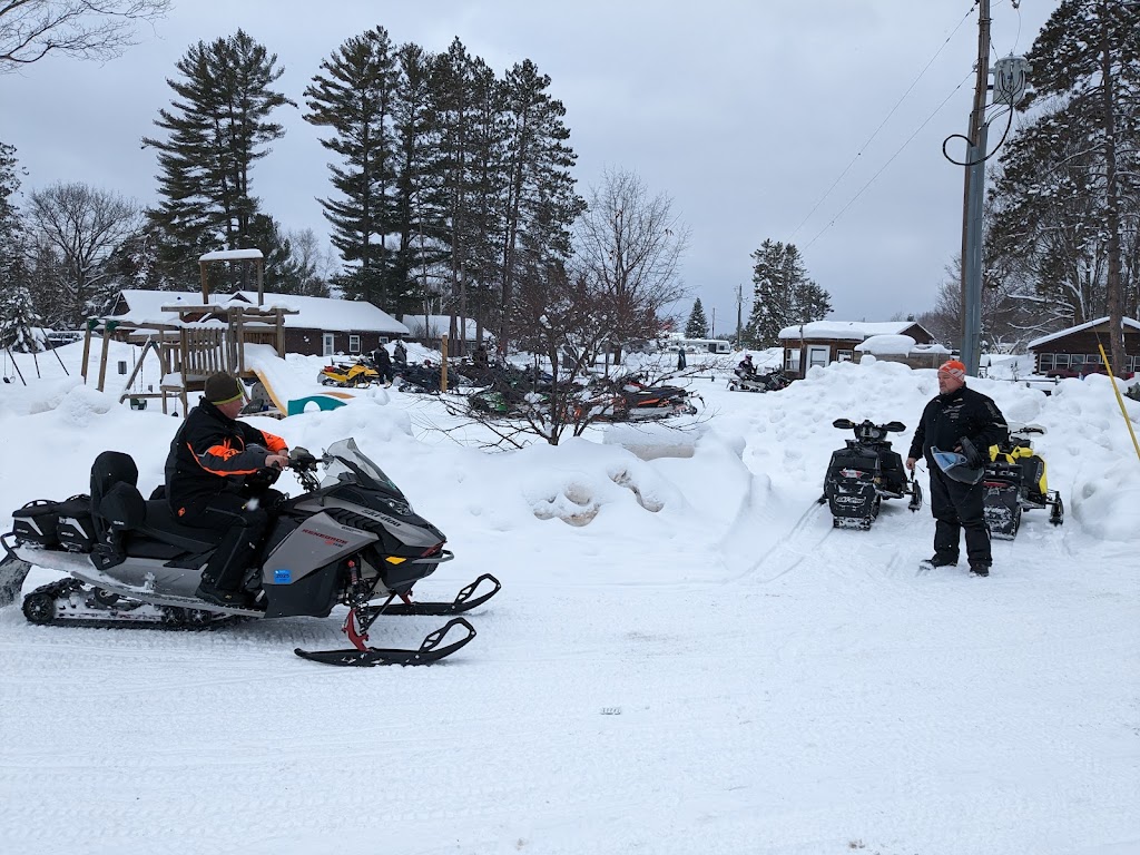 Moose Jaw Lodge & Resort | restaurant | W770 Wind Song Ln, Park Falls, WI 54552, USA | 7157621463 OR +1 715-762-1463