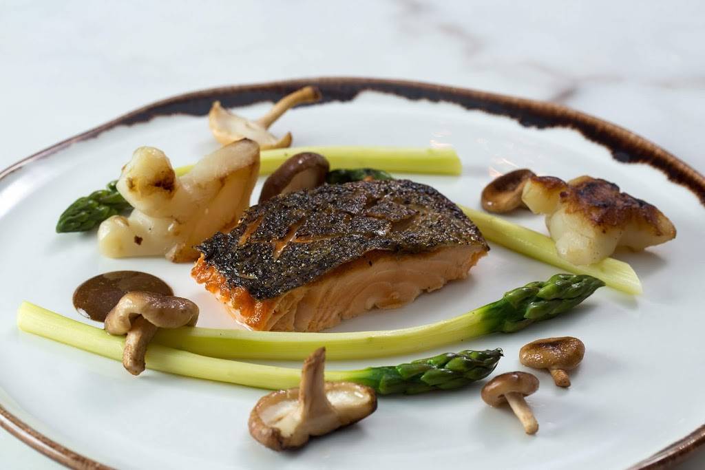 Chatham Wine Bar | restaurant | 359 Main St #2, Chatham, MA 02633, USA | 5089451468 OR +1 508-945-1468