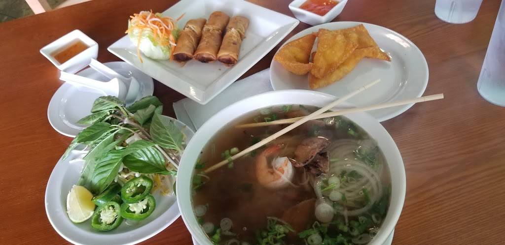 Vietnam Kitchen | restaurant | 248 Westwood Shopping Center, Fayetteville, NC 28314, USA | 9105009011 OR +1 910-500-9011