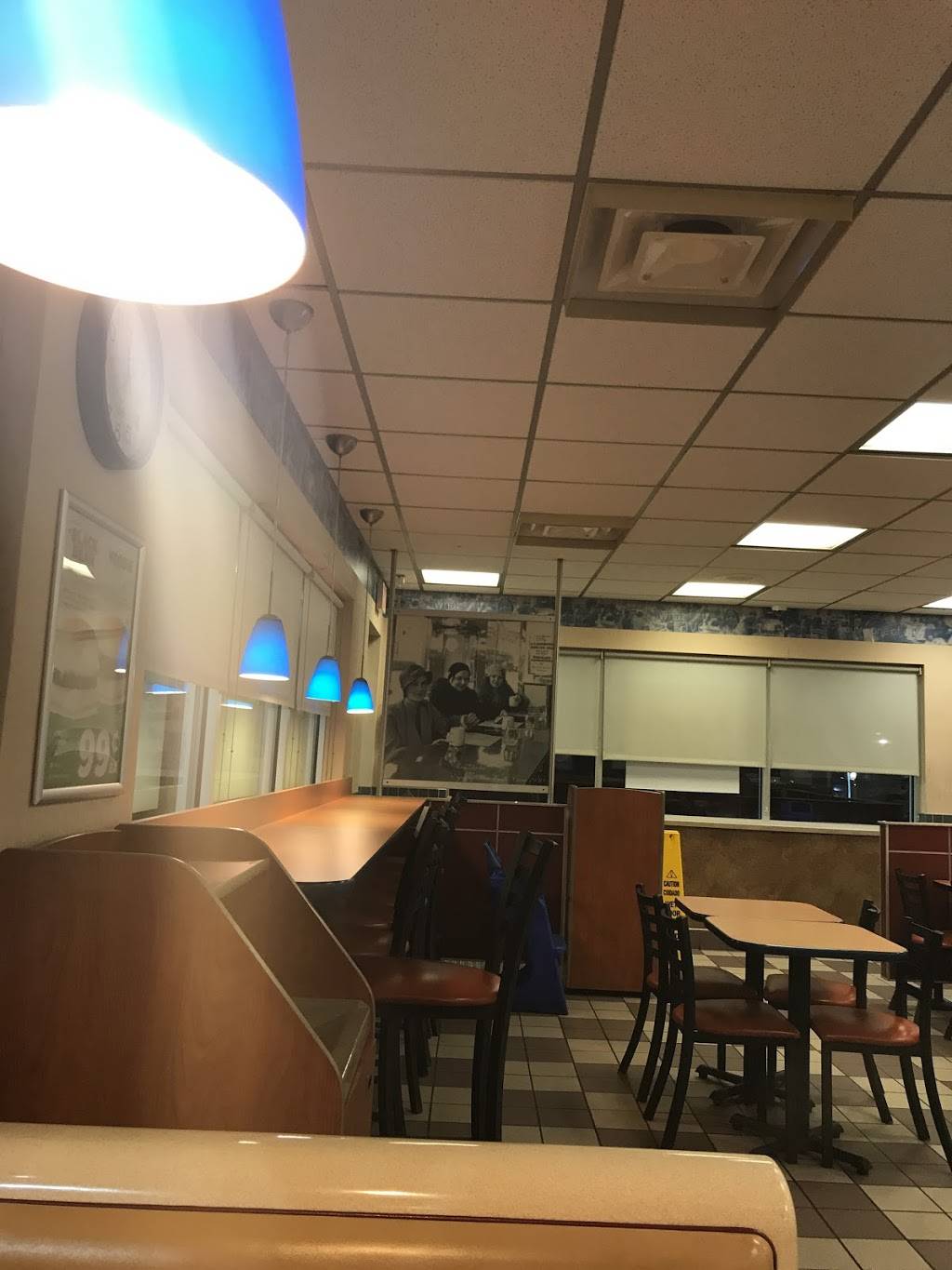 White Castle | restaurant | 5520 National Turnpike, Louisville, KY 40214, USA | 5023618414 OR +1 502-361-8414