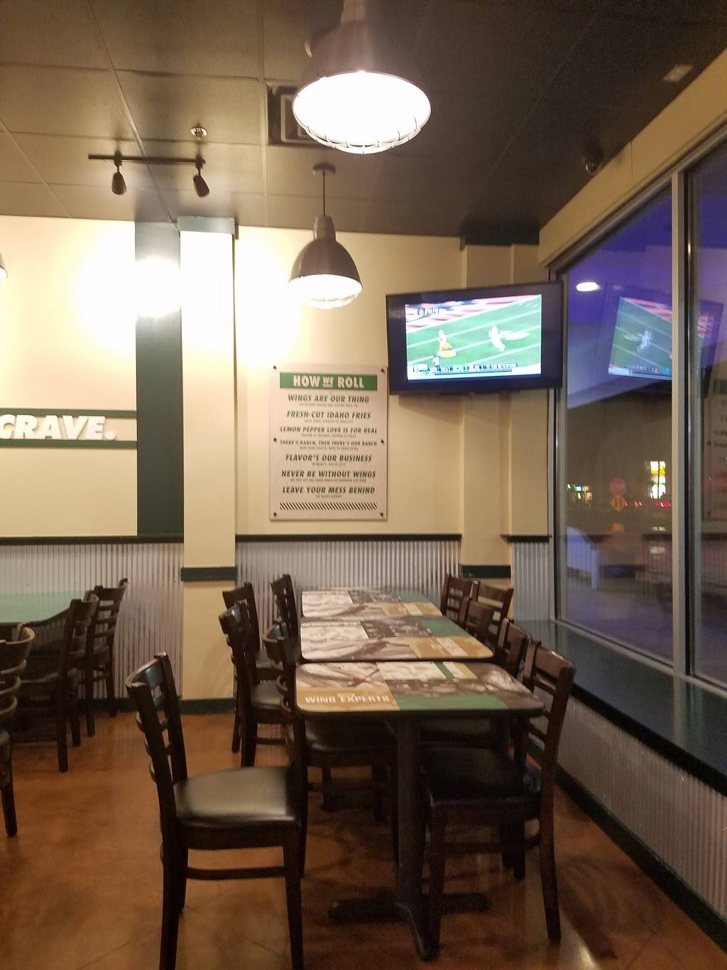 Wingstop | restaurant | 1372 Winston Plaza, Melrose Park, IL 60160, USA | 7086812020 OR +1 708-681-2020