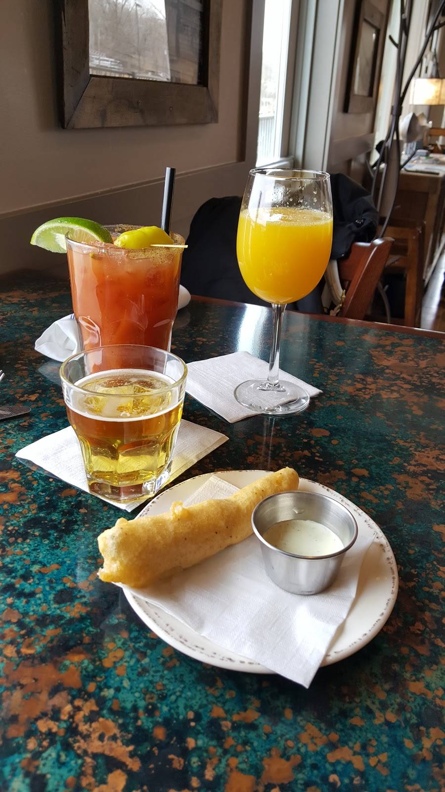 Charlies On Prior | restaurant | 3950 Green Heights Trail SW, Prior Lake, MN 55372, USA | 9522265253 OR +1 952-226-5253