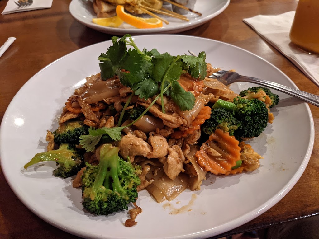 Khun Thai (Brookings OR) | restaurant | 925 Chetco Ave, Brookings, OR 97415, USA | 5414120555 OR +1 541-412-0555