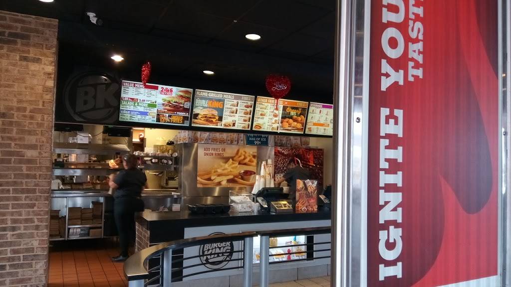 Burger King | restaurant | 1520 N Cooper St, Arlington, TX 76011, USA | 8173033225 OR +1 817-303-3225
