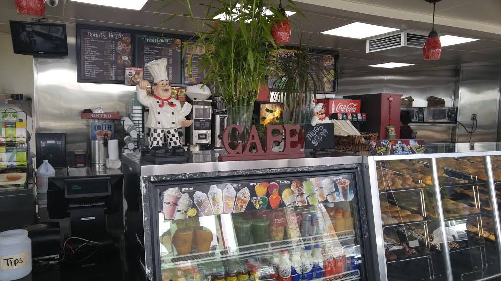 Yum Yum Donuts | bakery | 932 W Highland Ave, San Bernardino, CA 92405, USA | 9098829269 OR +1 909-882-9269