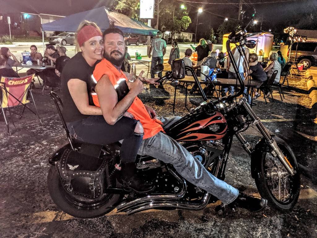 KNJs Sports Bar | restaurant | 1909 NE Seward Ave, Topeka, KS 66616, USA | 7852466355 OR +1 785-246-6355