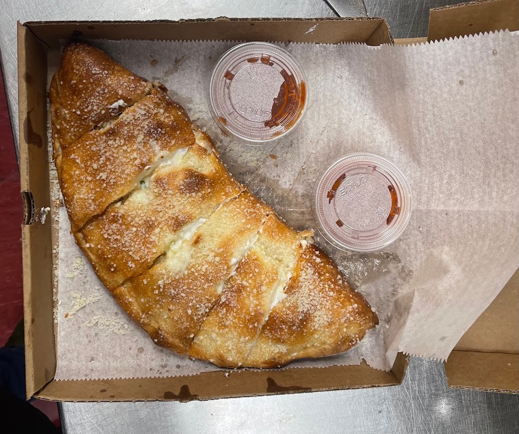 Dominick Pizzeria | restaurant | 3400 Radio Rd Suite 103, Naples, FL 34104, USA | 2392313094 OR +1 239-231-3094