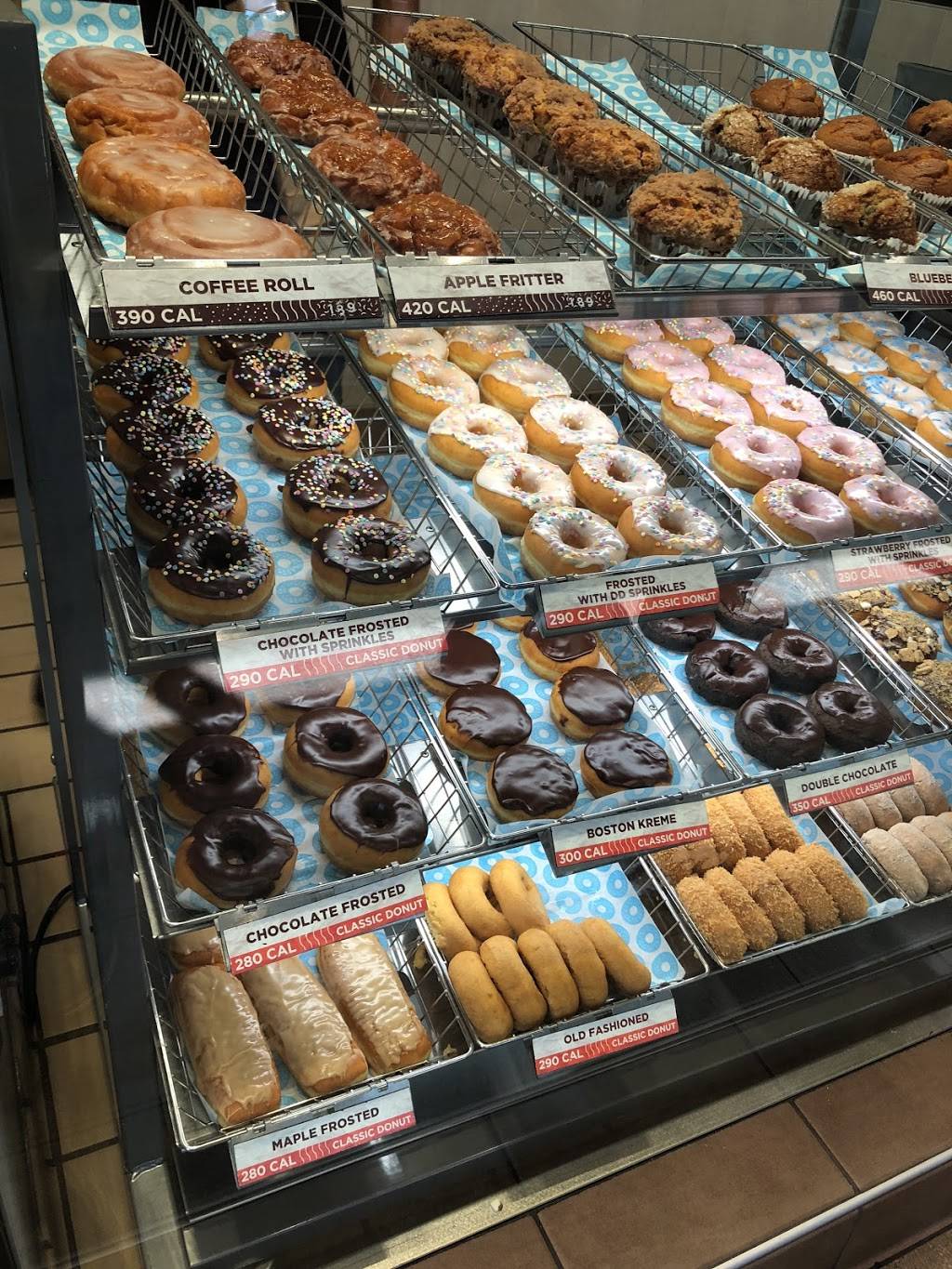 Dunkin | cafe | 275 S Lake Ave, Pasadena, CA 91101, USA | 6267935282 OR +1 626-793-5282
