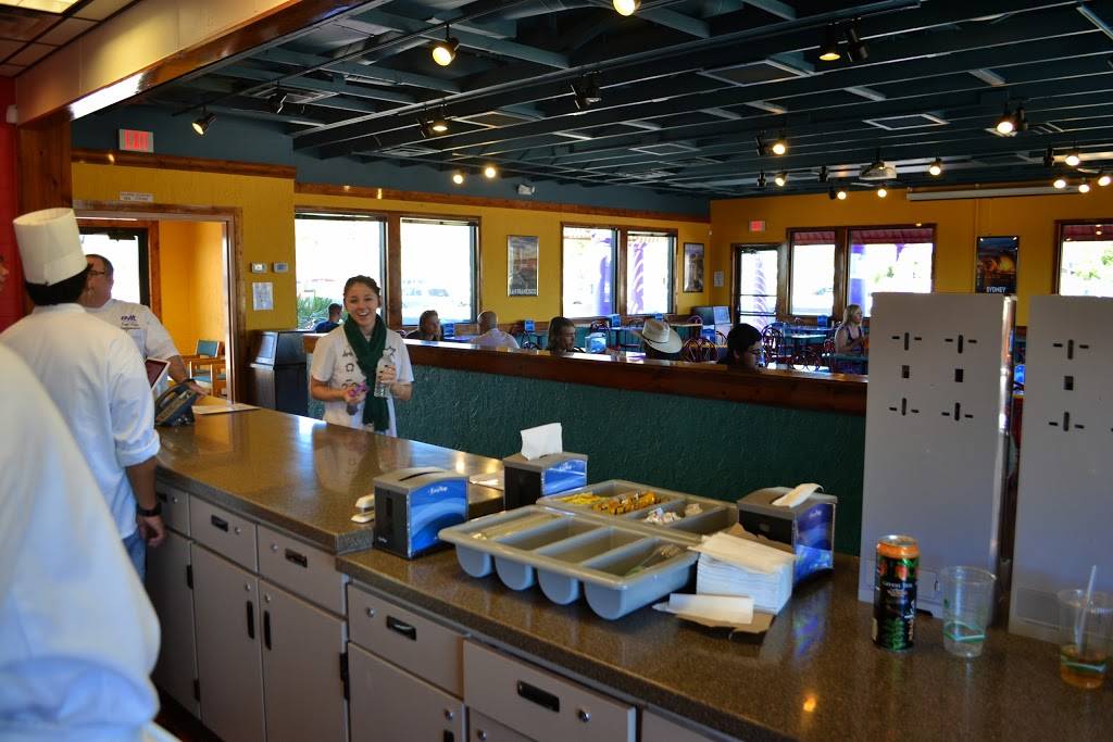 Bistro 13 - Global Cuisine by EVIT | restaurant | 1353 W Main St, Mesa, AZ 85201, USA | 4804616760 OR +1 480-461-6760