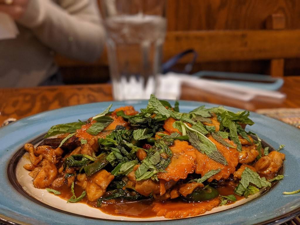 Inlay Burmese Kitchen | restaurant | 500 E Round Grove Rd #315, Lewisville, TX 75067, USA | 2145139695 OR +1 214-513-9695