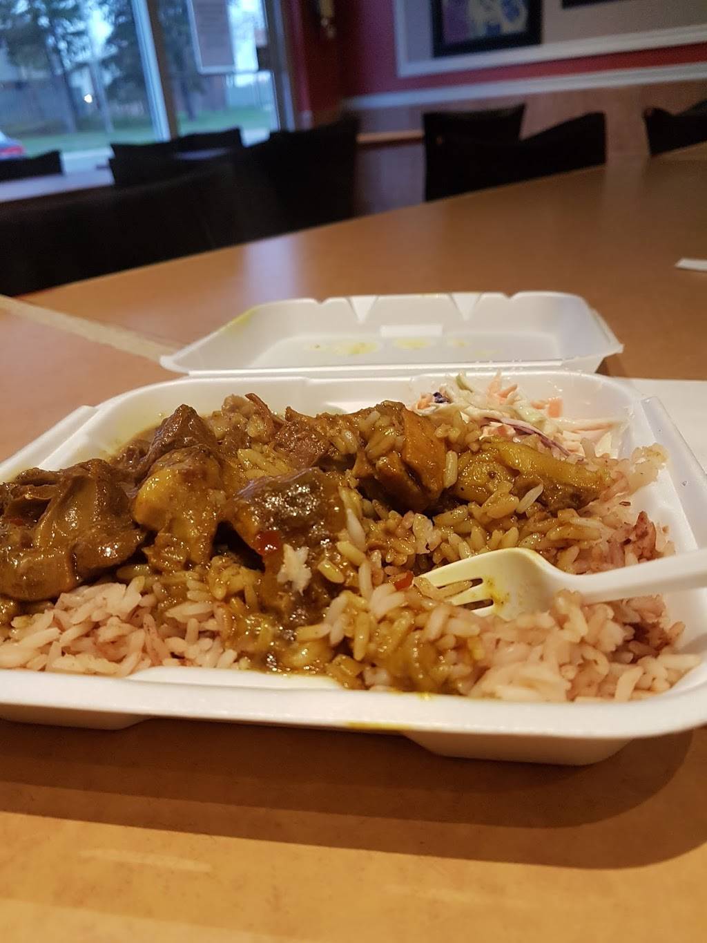 Jjs Caribbean Cuisine | restaurant | 110 Little Ave, Barrie, ON L4N 4K8, Canada | 7052523128 OR +1 705-252-3128