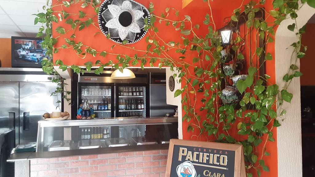 El Tenampa | restaurant | 197 Wilson St, Manchester, NH 03103, USA | 6032320153 OR +1 603-232-0153