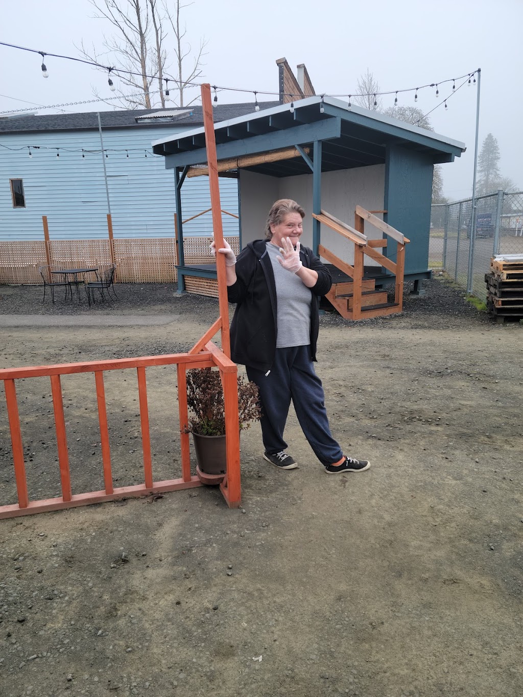 Meatloaf Burgers Plus | restaurant | 926 E Main St, Cottage Grove, OR 97424, USA | 5412320022 OR +1 541-232-0022