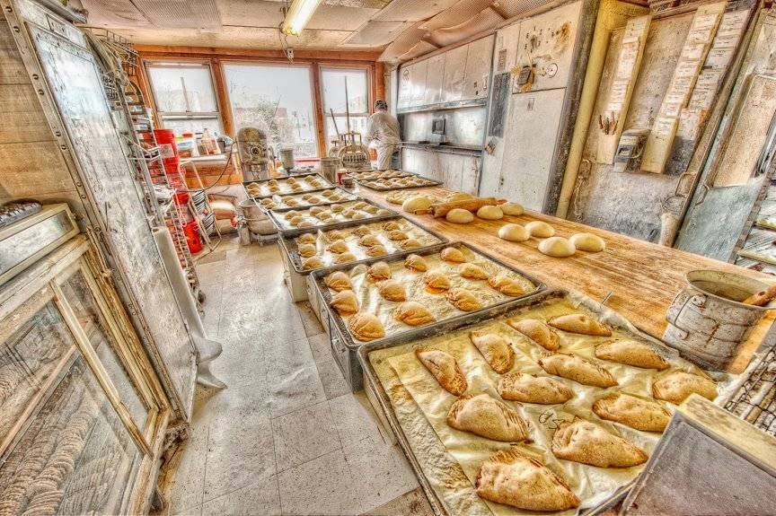 Golden Crown Panaderia | bakery | 1103 Mountain Rd NW, Albuquerque, NM 87102, USA | 5052432424 OR +1 505-243-2424