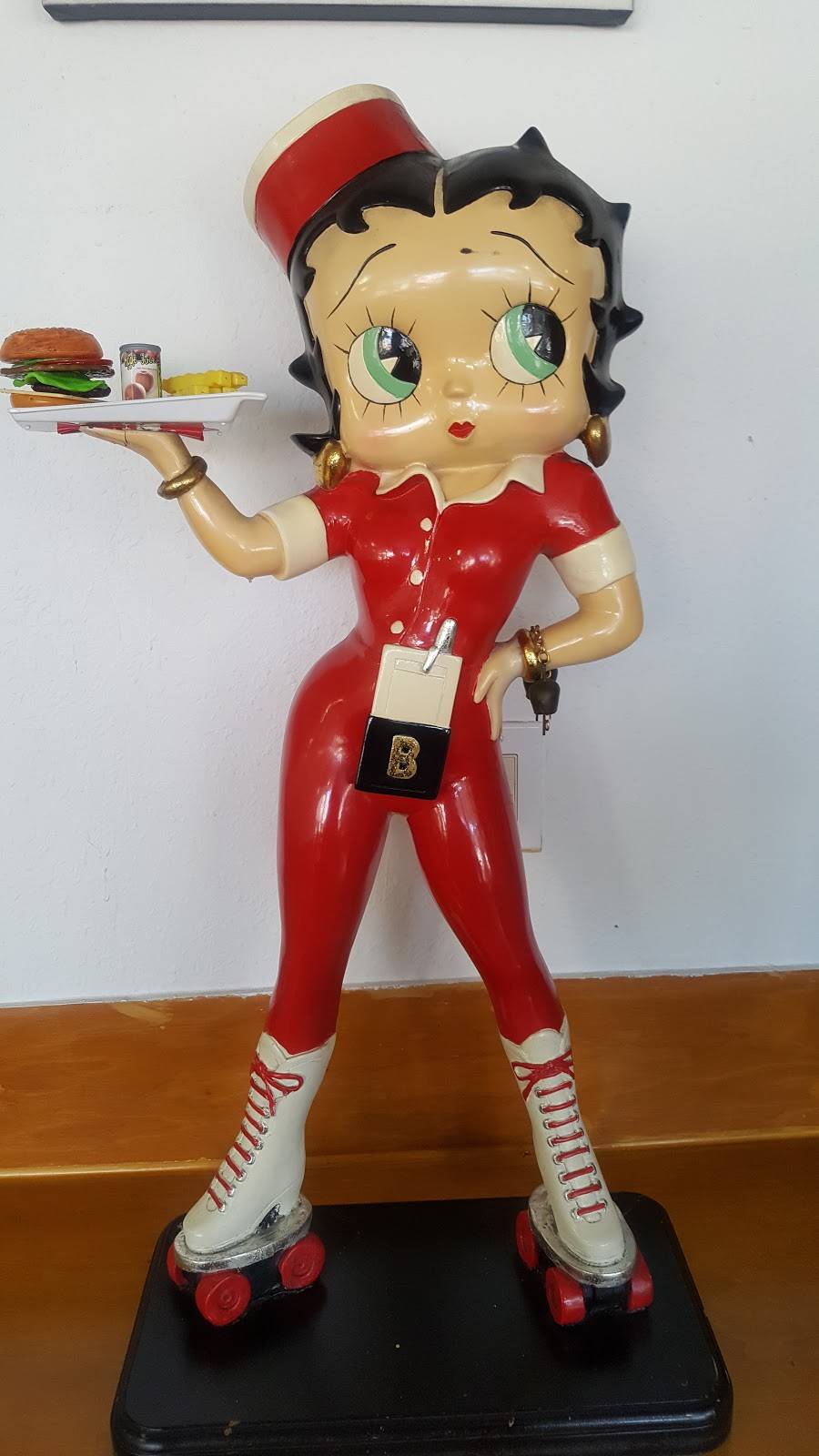 Americano | restaurant | 2818 Thorndyke Ave W, Seattle, WA 98199, USA | 2062848000 OR +1 206-284-8000