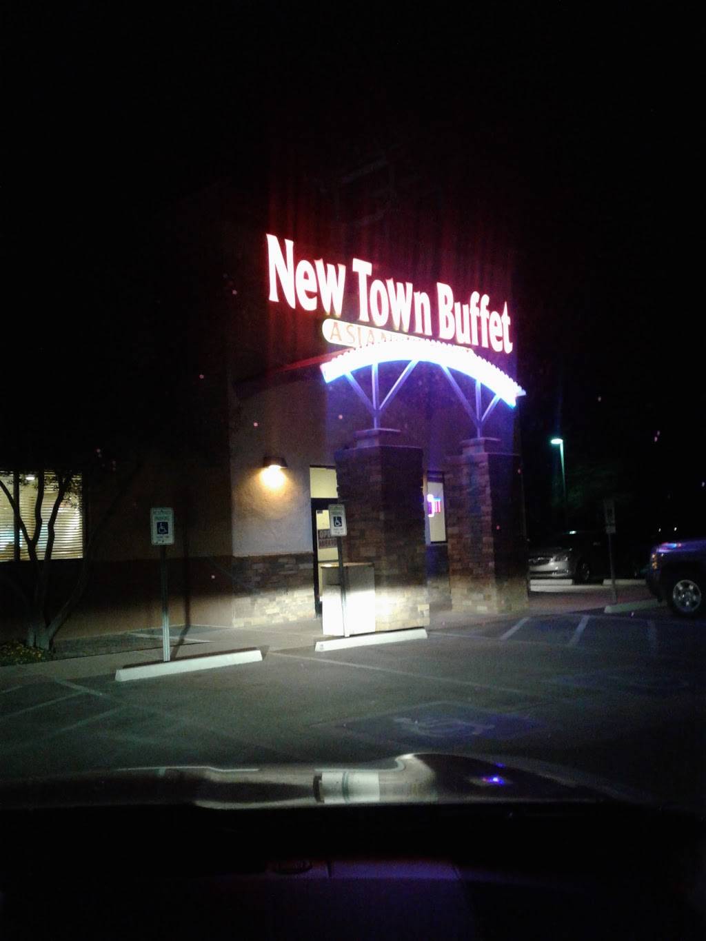 New Town Buffet | restaurant | 8500 N Cracker Barrel Rd, Tucson, AZ 85743, USA | 5205727888 OR +1 520-572-7888