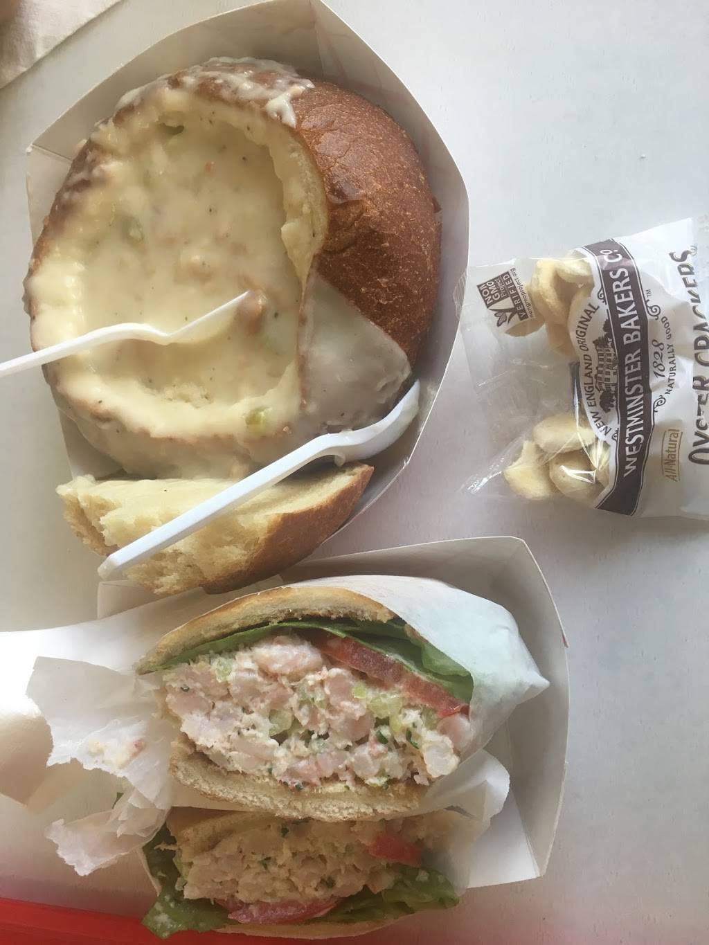 Chowders | restaurant | 2 Beach St, San Francisco, CA 94133, USA | 4153914737 OR +1 415-391-4737