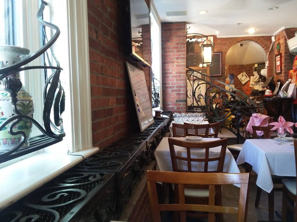 Chef Changs | restaurant | 30 Massachusetts Ave, Boston, MA 02115, USA | 6172361888 OR +1 617-236-1888