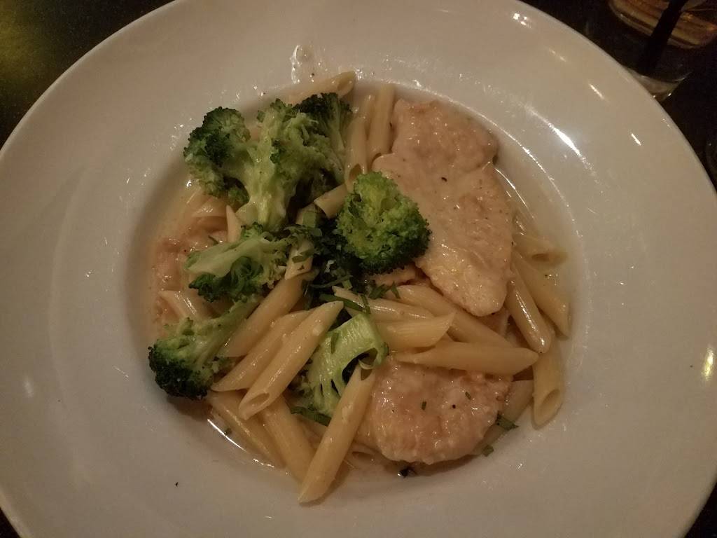 Ecco Trattoria | restaurant | 1167 Main St, Weymouth, MA 02190, USA | 7813355600 OR +1 781-335-5600