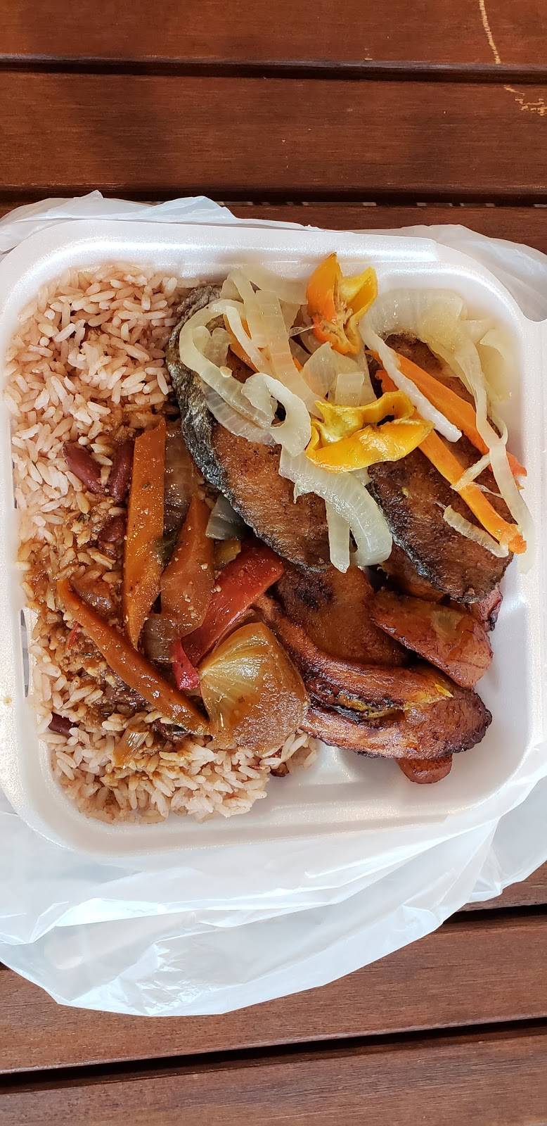 Negril Restaurant | restaurant | 2795 Old Winter Garden Rd, Ocoee, FL 34761, USA | 4073477449 OR +1 407-347-7449